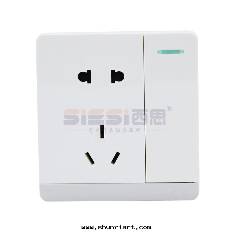 10A二(èr)三(sān)极(jí)插座带(dài)單控開(kāi)關(guān)