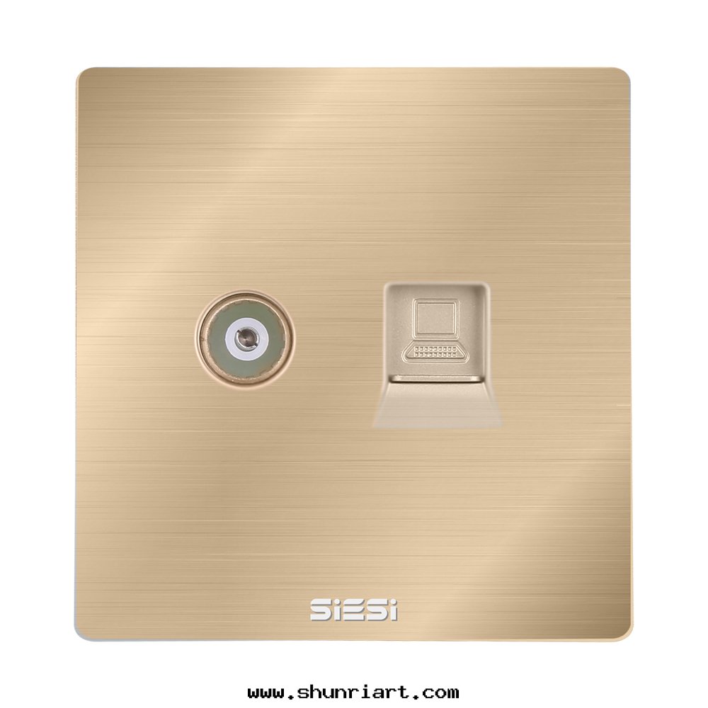 一(yī)位(wèi)電(diàn)视、電(diàn)腦